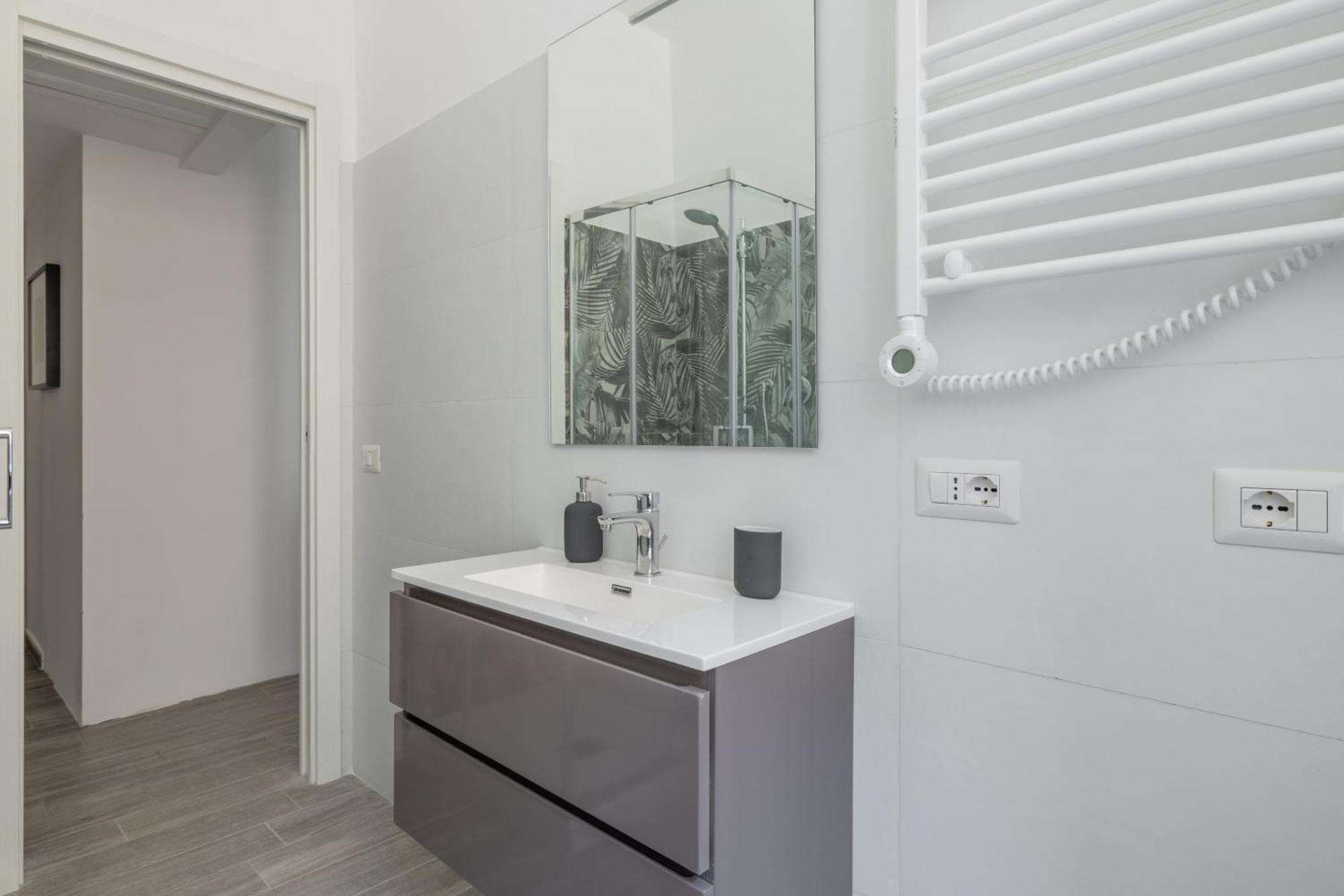 Domus Ponte Lungo Apartment *